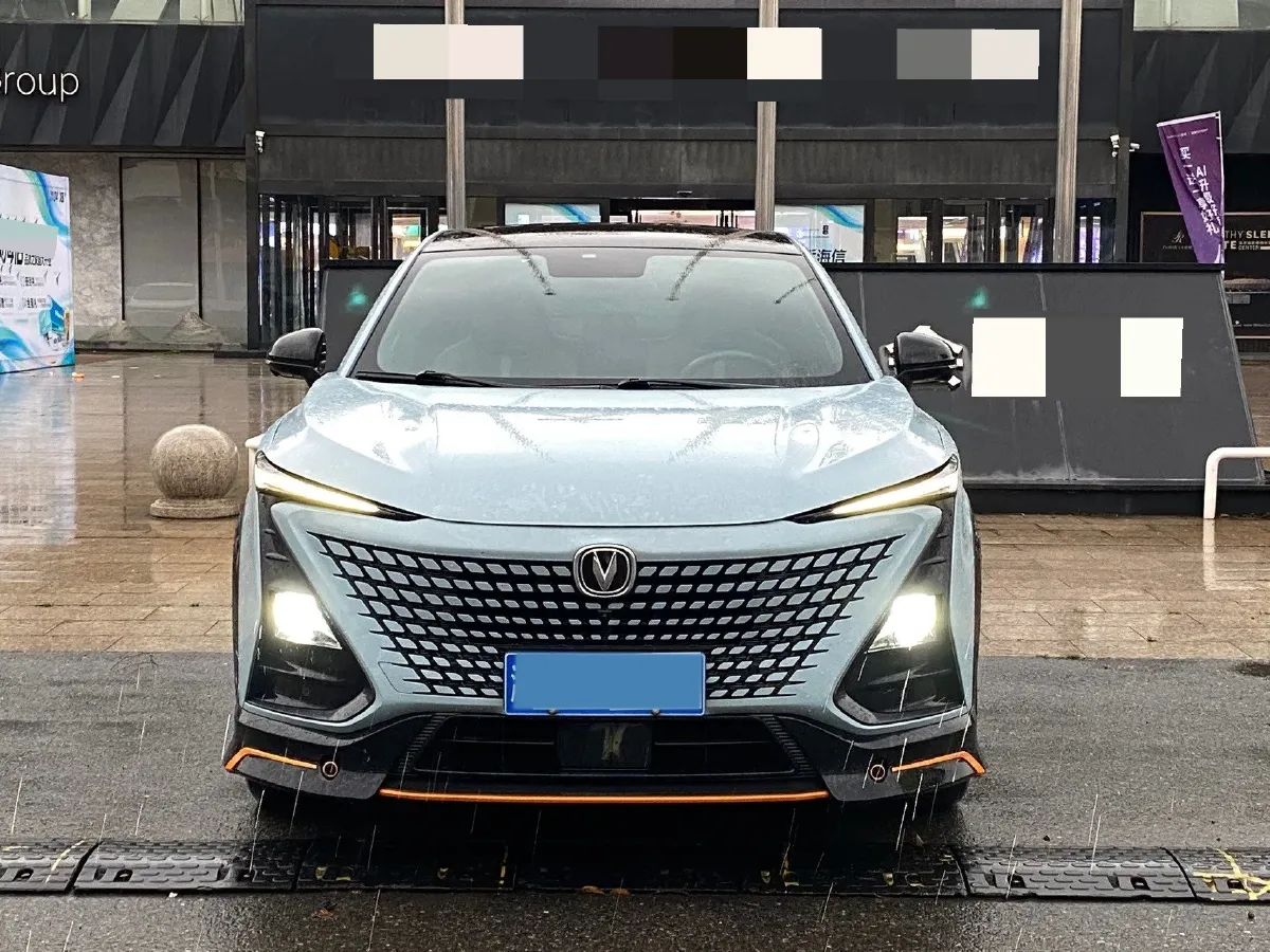 2022 ChangAn UNI-T 1.5T 188HP L4 7DCT,autocango,china used car exporter,china ev exporter,chinese used car exporter,chinese used ev exporter