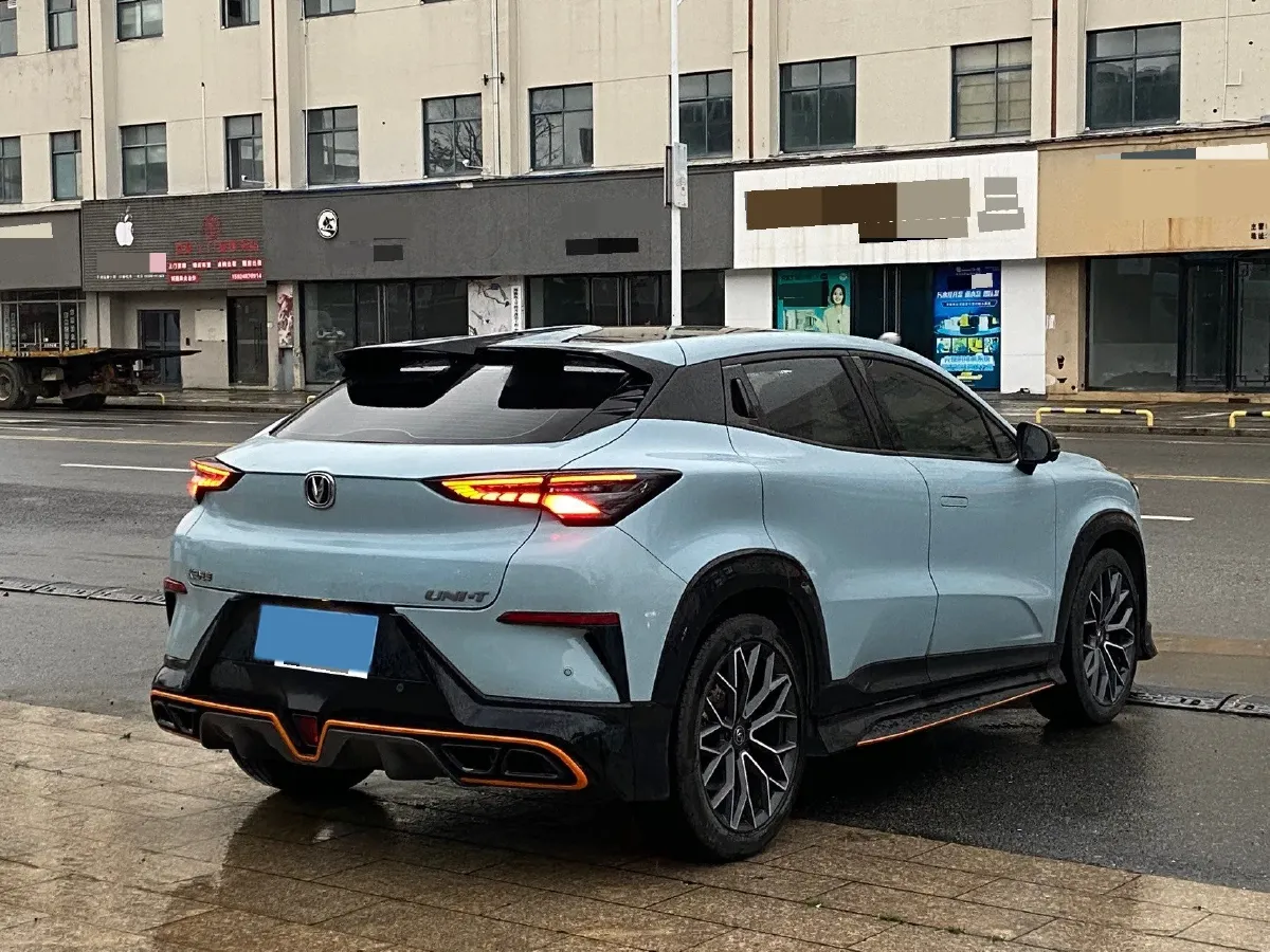 2022 ChangAn UNI-T 1.5T 188HP L4 7DCT,autocango,china used car exporter,china ev exporter,chinese used car exporter,chinese used ev exporter