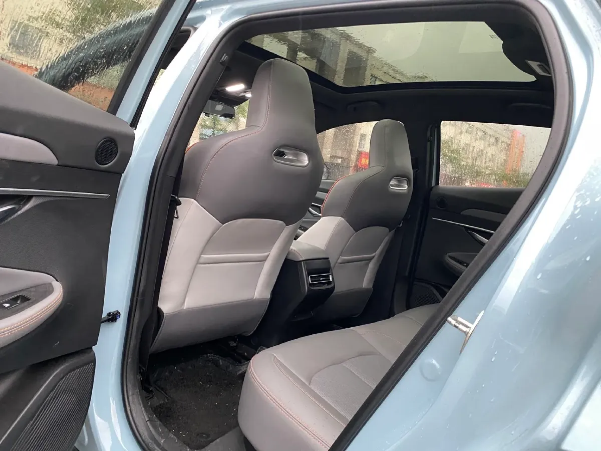 2022 ChangAn UNI-T 1.5T 188HP L4 7DCT,autocango,china used car exporter,china ev exporter,chinese used car exporter,chinese used ev exporter