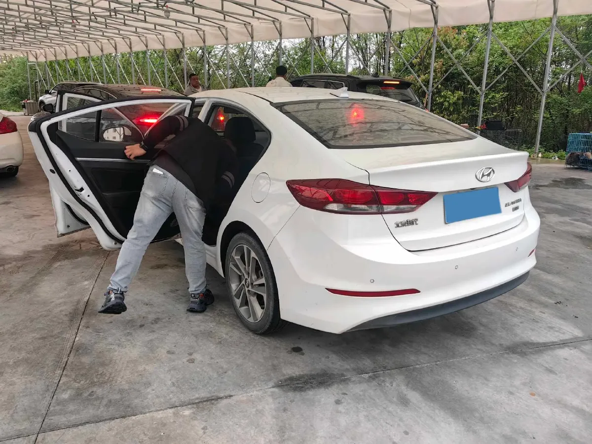 2016 Hyundai Elantra 1.6L 130HP L4 6AT,autocango,china used car exporter,china ev exporter,chinese used car exporter,chinese used ev exporter