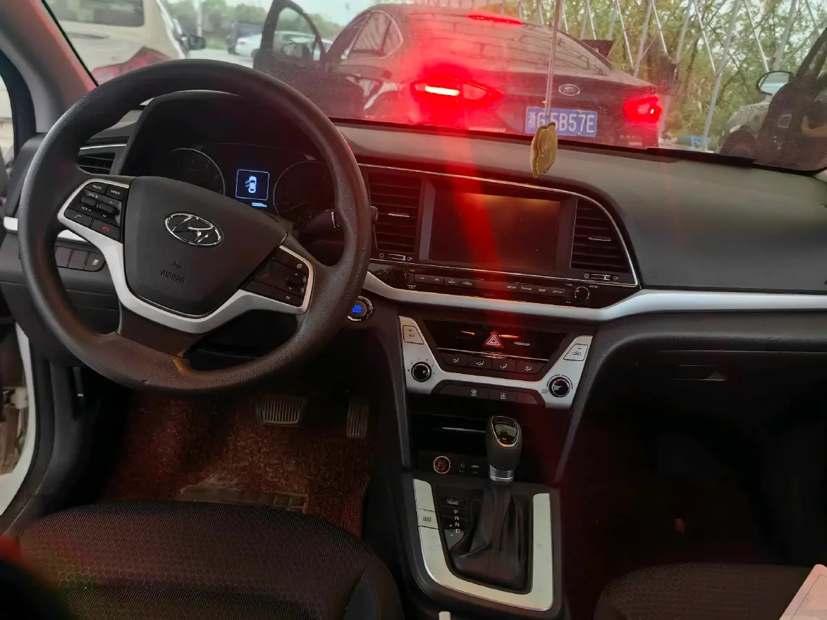 2016 Hyundai Elantra 1.6L 130HP L4 6AT,autocango,china used car exporter,china ev exporter,chinese used car exporter,chinese used ev exporter