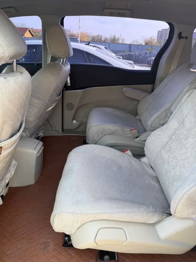 2022 Buick GL8 2.0T 237HP L4 9AT,autocango,china used car exporter,china ev exporter,chinese used car exporter,chinese used ev exporter