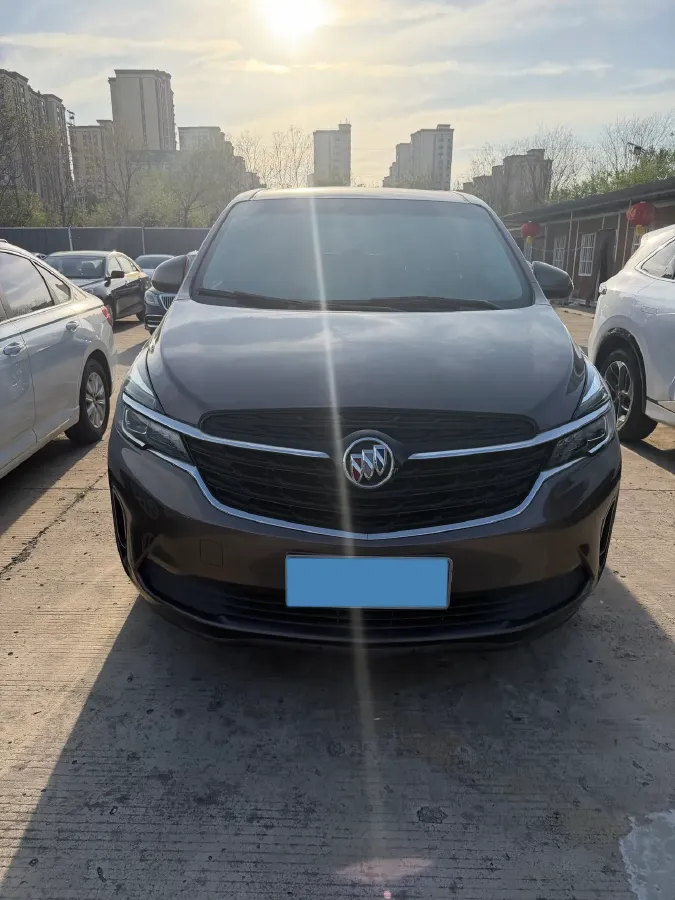 2022 Buick GL8 2.0T 237HP L4 9AT,autocango,china used car exporter,china ev exporter,chinese used car exporter,chinese used ev exporter