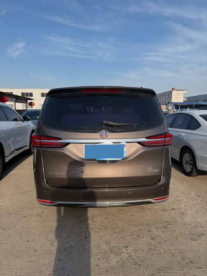 2022 Buick GL8 2.0T 237HP L4 9AT,autocango,china used car exporter,china ev exporter,chinese used car exporter,chinese used ev exporter