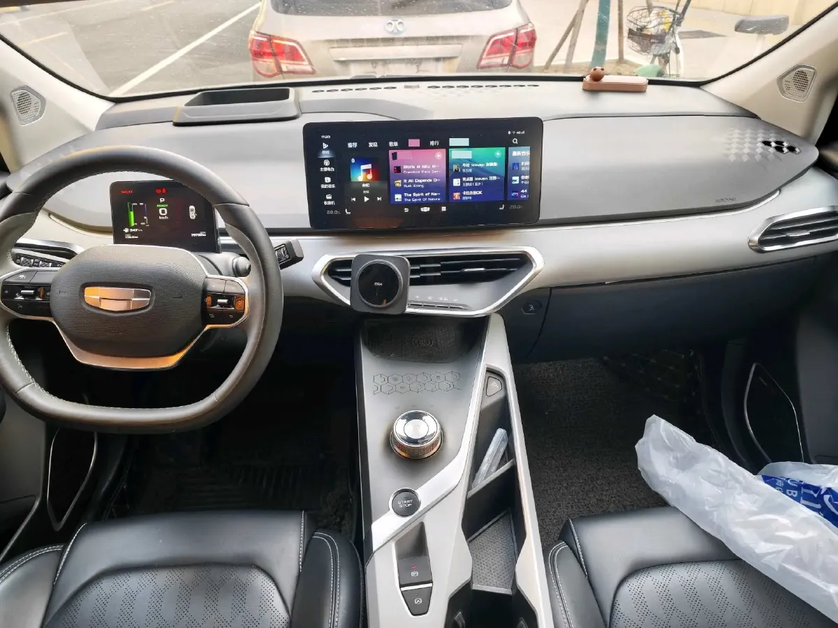 2020 Geometry C BEV 70KWH,autocango,china used car exporter,china ev exporter,chinese used car exporter,chinese used ev exporter