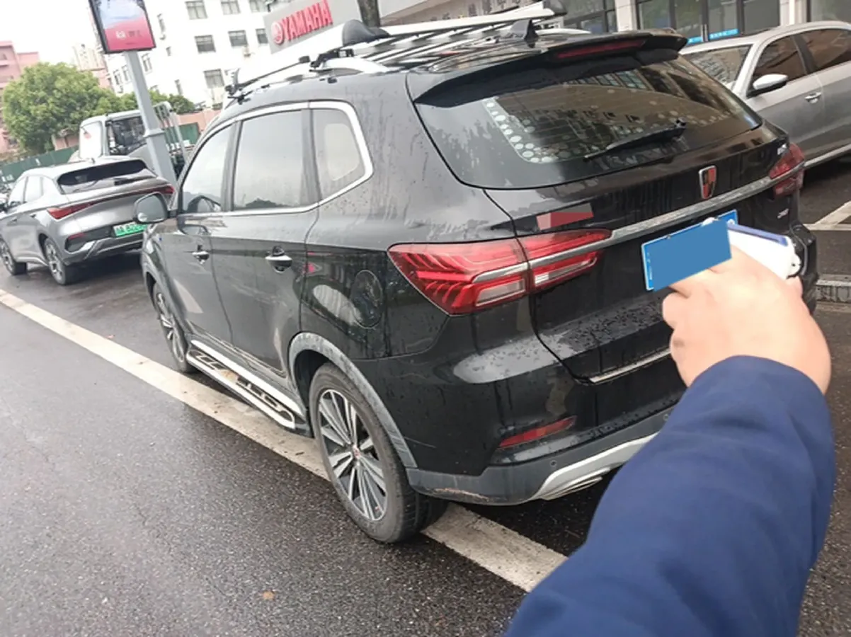 2020 Roewe i6 1.5T 169HP L4 7DCT,autocango,china used car exporter,china ev exporter,chinese used car exporter,chinese used ev exporter