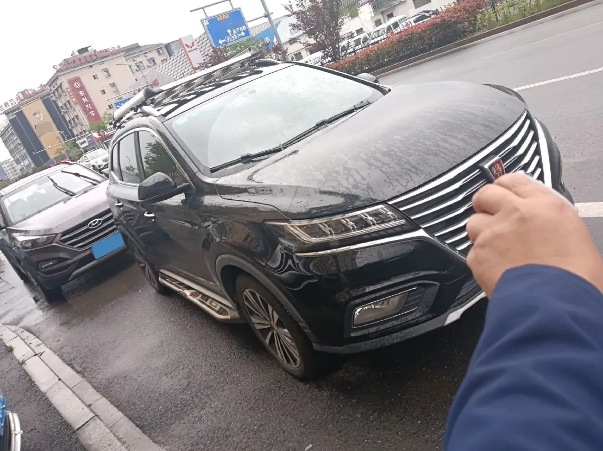 2020 Roewe i6 1.5T 169HP L4 7DCT,autocango,china used car exporter,china ev exporter,chinese used car exporter,chinese used ev exporter