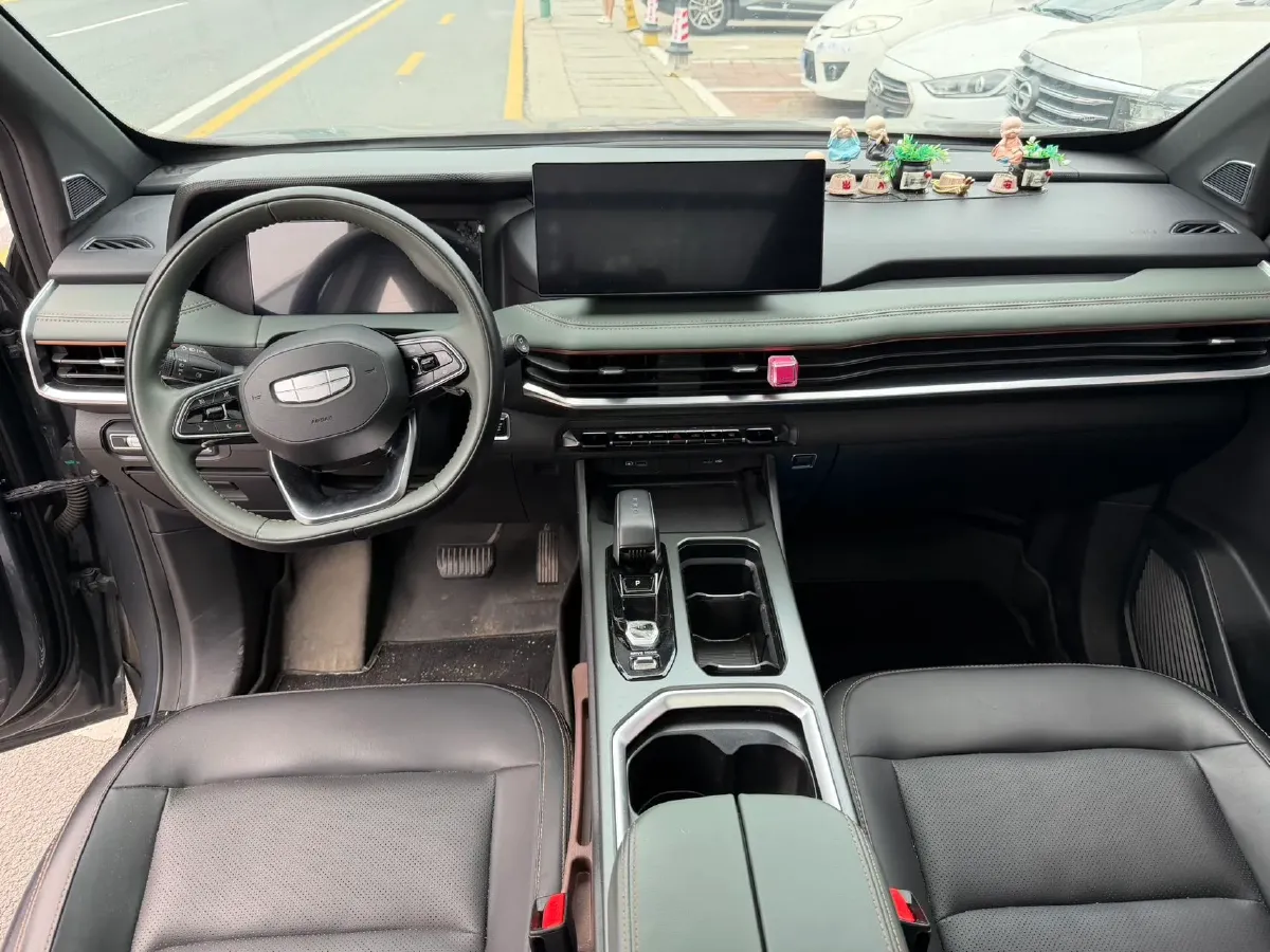 2023 Geely Okavango L 2.0T 218HP L4 7DCT,autocango,china used car exporter,china ev exporter,chinese used car exporter,chinese used ev exporter