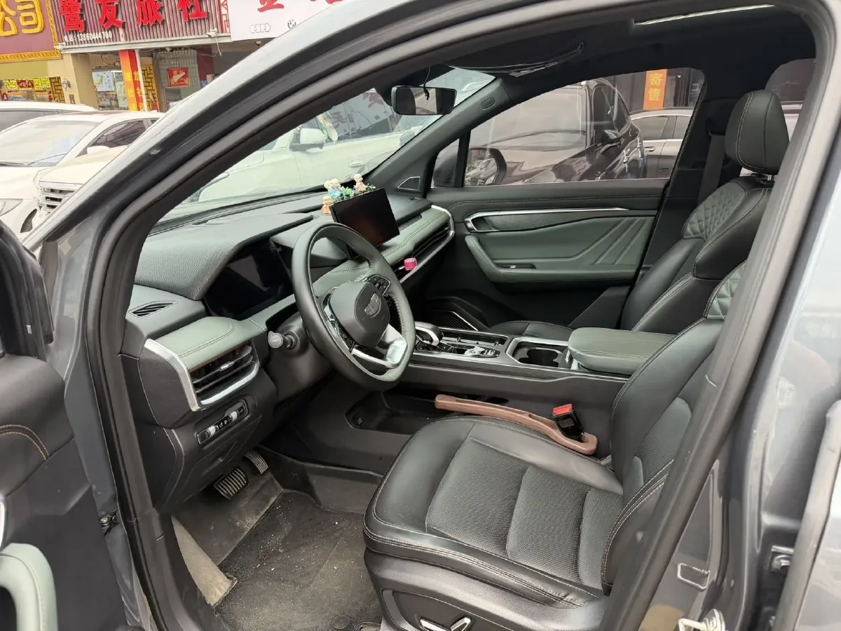 2023 Geely Okavango L 2.0T 218HP L4 7DCT,autocango,china used car exporter,china ev exporter,chinese used car exporter,chinese used ev exporter