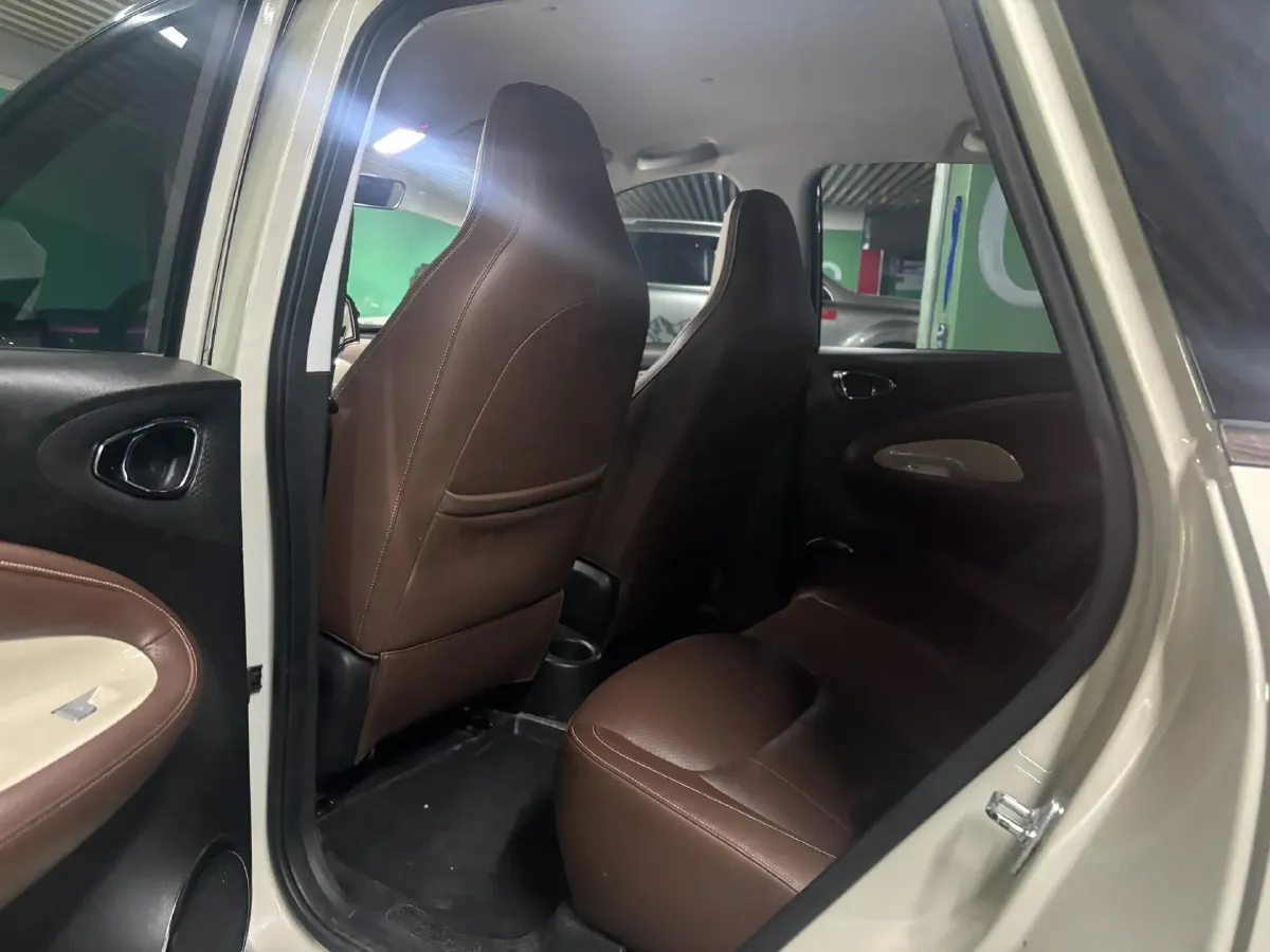 2023 WuLing BinGuo BEV 31.9KWH,autocango,china used car exporter,china ev exporter,chinese used car exporter,chinese used ev exporter