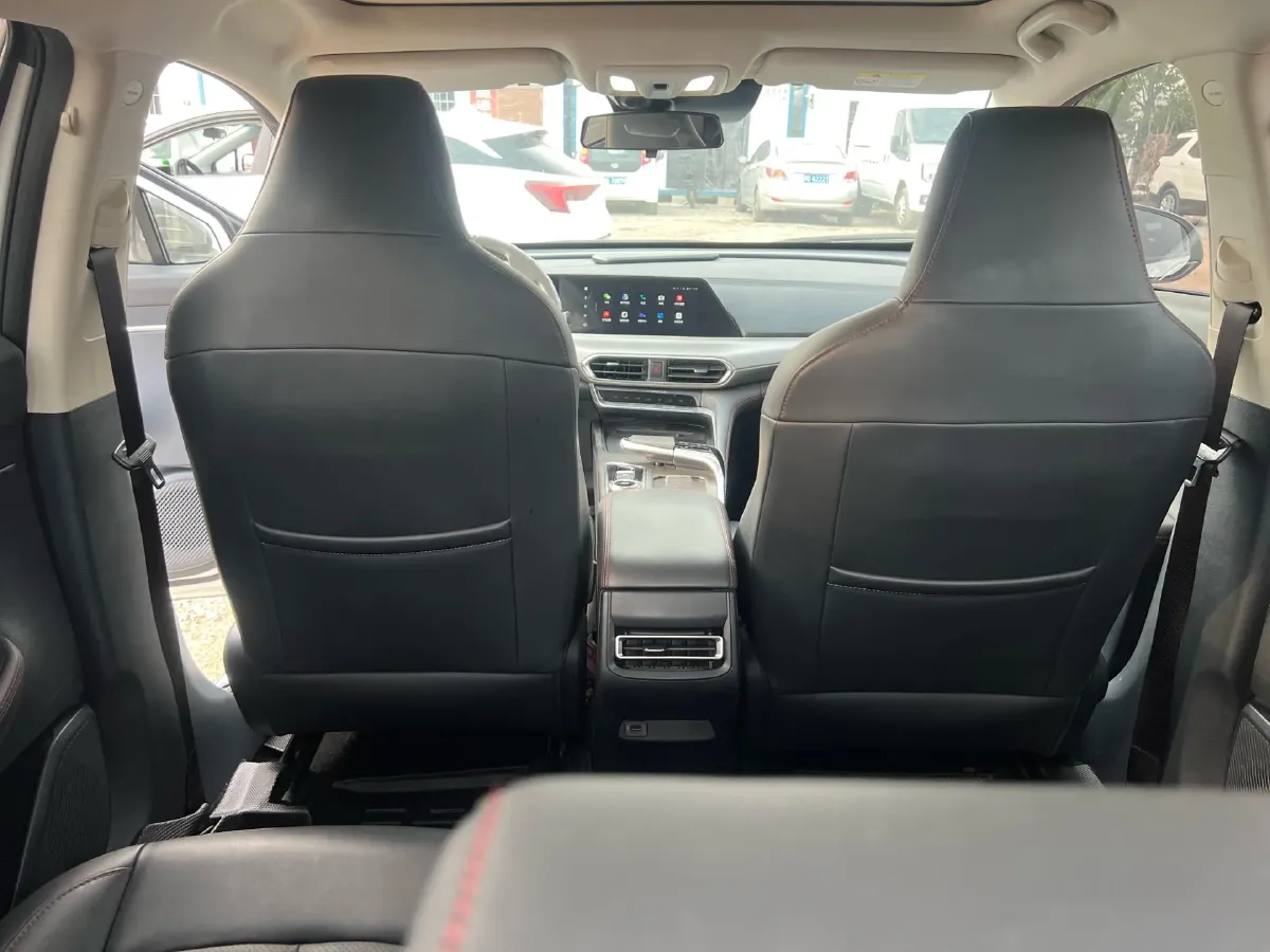 2021 ChangAn UNI-T 1.5T 180HP L4 7DCT,autocango,china used car exporter,china ev exporter,chinese used car exporter,chinese used ev exporter