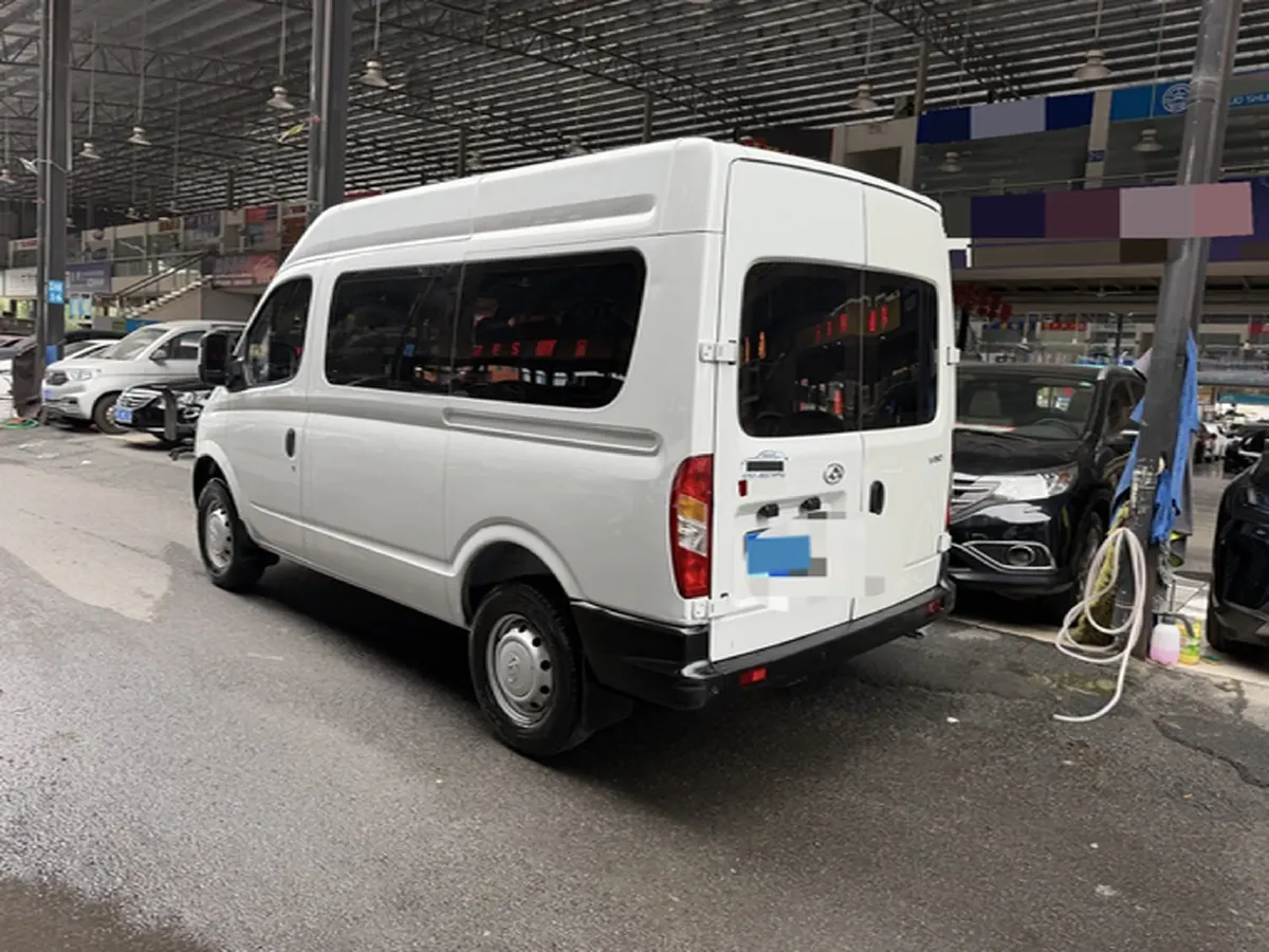 2020 MAXUS XinTu V80 2.5T 136HP L4 6MT,autocango,china used car exporter,china ev exporter,chinese used car exporter,chinese used ev exporter