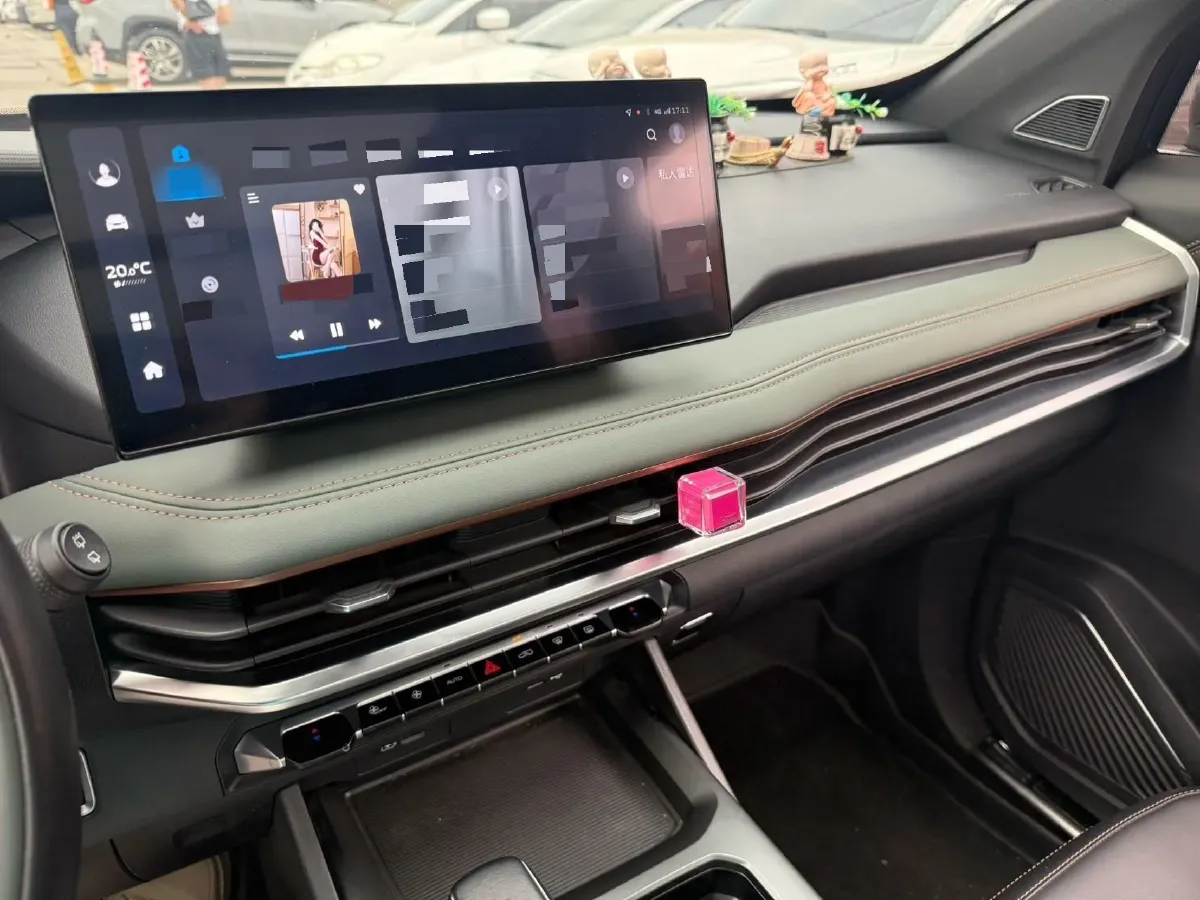 2023 Geely Okavango L 2.0T 218HP L4 7DCT,autocango,china used car exporter,china ev exporter,chinese used car exporter,chinese used ev exporter