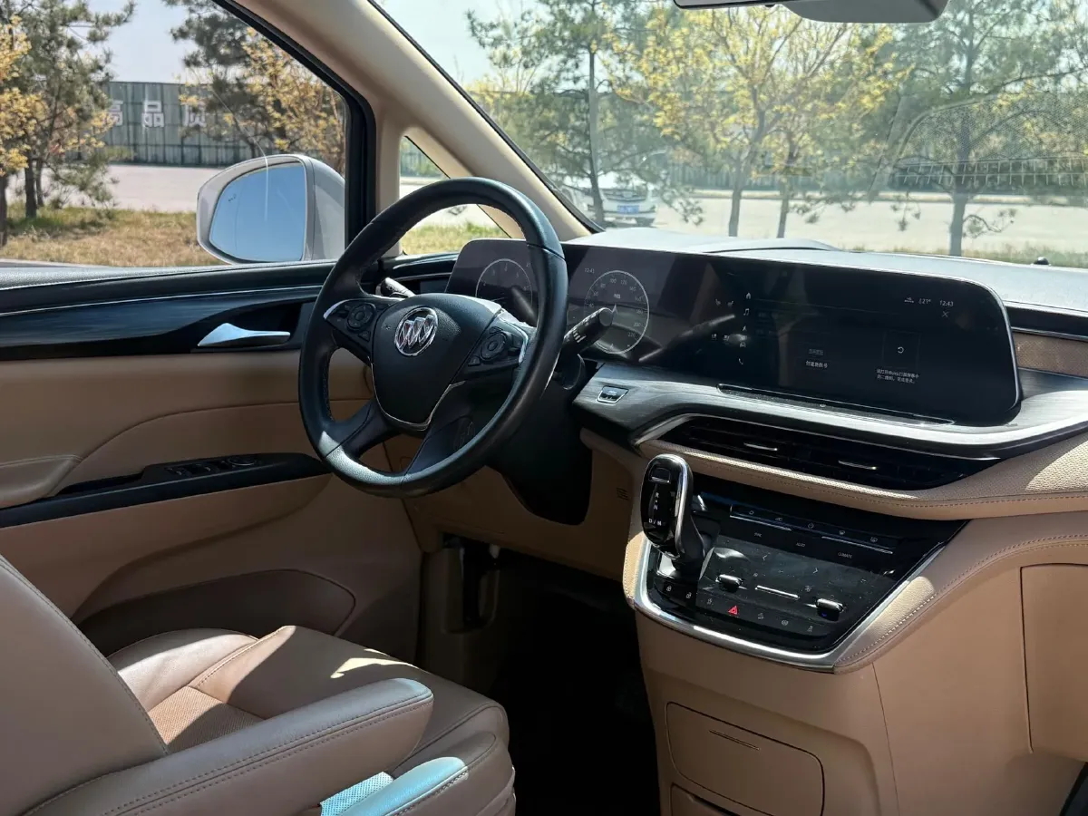 2021 Buick GL8 2.0T 237HP L4 9AT,autocango,china used car exporter,china ev exporter,chinese used car exporter,chinese used ev exporter