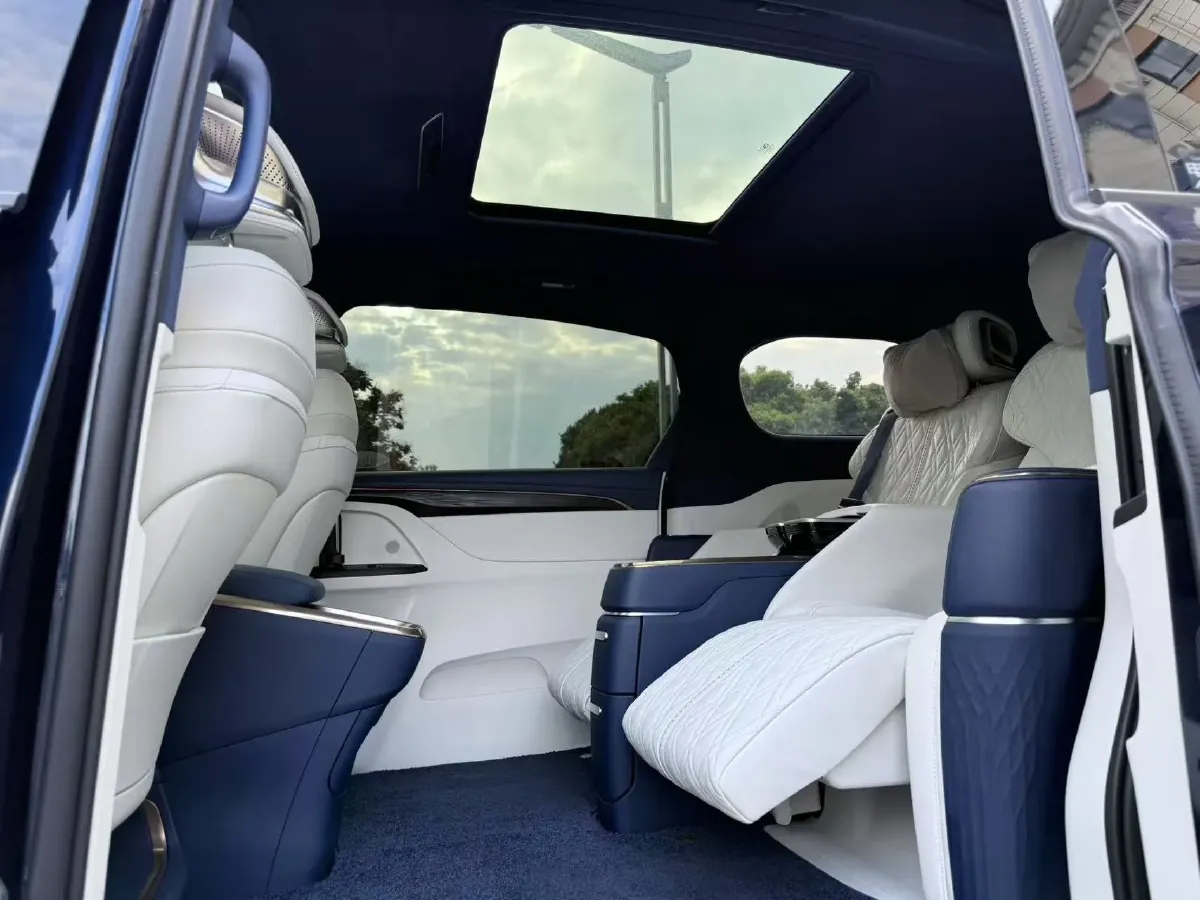 2020 Buick GL8 2.0T 237HP L4 9AT,autocango,china used car exporter,china ev exporter,chinese used car exporter,chinese used ev exporter