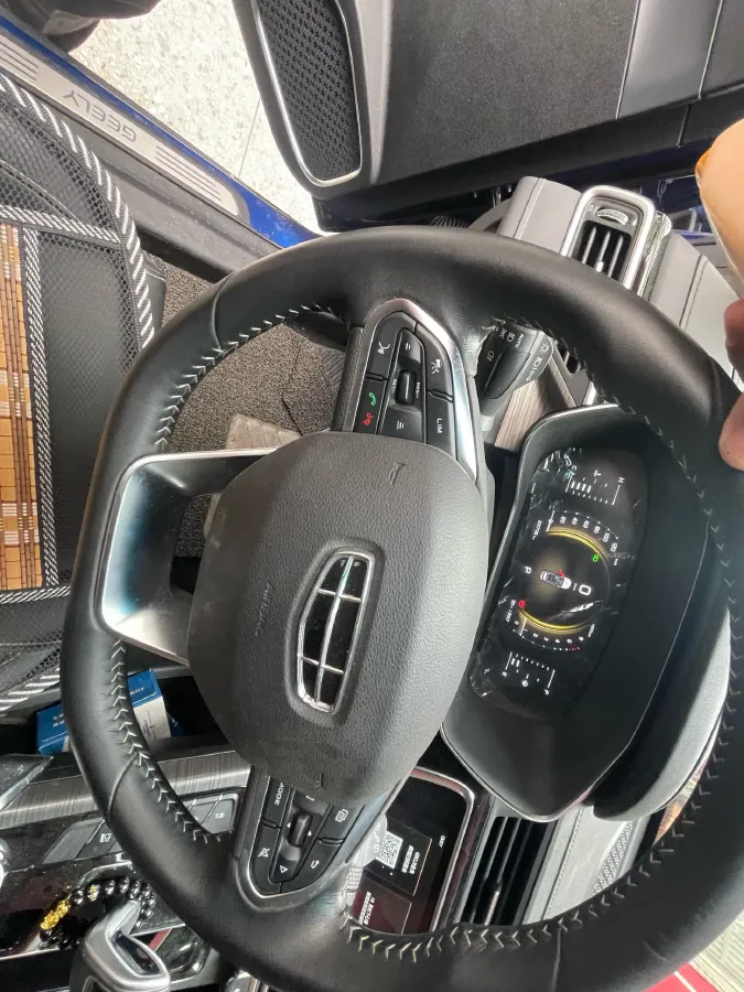 2020 Geely Azkarra 1.8T 184HP L4 7DCT,autocango,china used car exporter,china ev exporter,chinese used car exporter,chinese used ev exporter