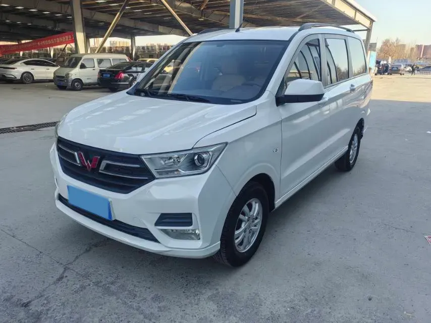 2019 WuLing HongGuang 1.5L 99HP L4 6MT,autocango,china used car exporter,china ev exporter,chinese used car exporter,chinese used ev exporter