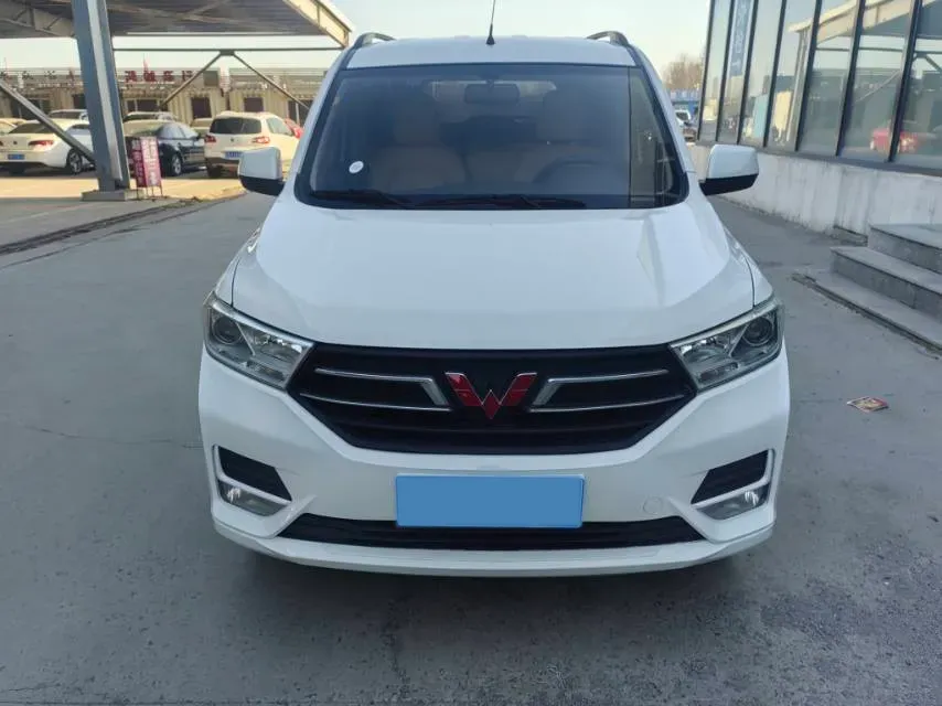 2019 WuLing HongGuang 1.5L 99HP L4 6MT,autocango,china used car exporter,china ev exporter,chinese used car exporter,chinese used ev exporter