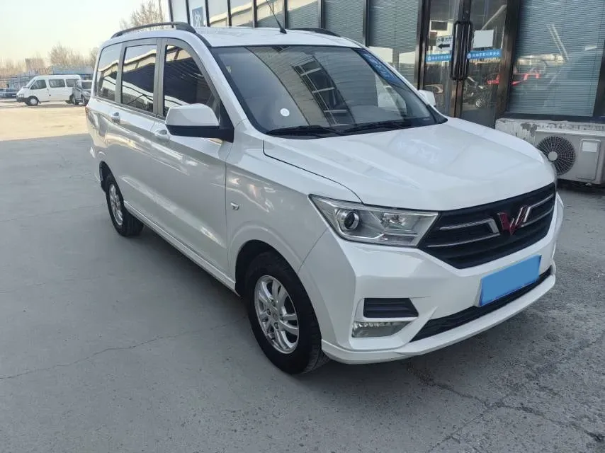 2019 WuLing HongGuang 1.5L 99HP L4 6MT,autocango,china used car exporter,china ev exporter,chinese used car exporter,chinese used ev exporter
