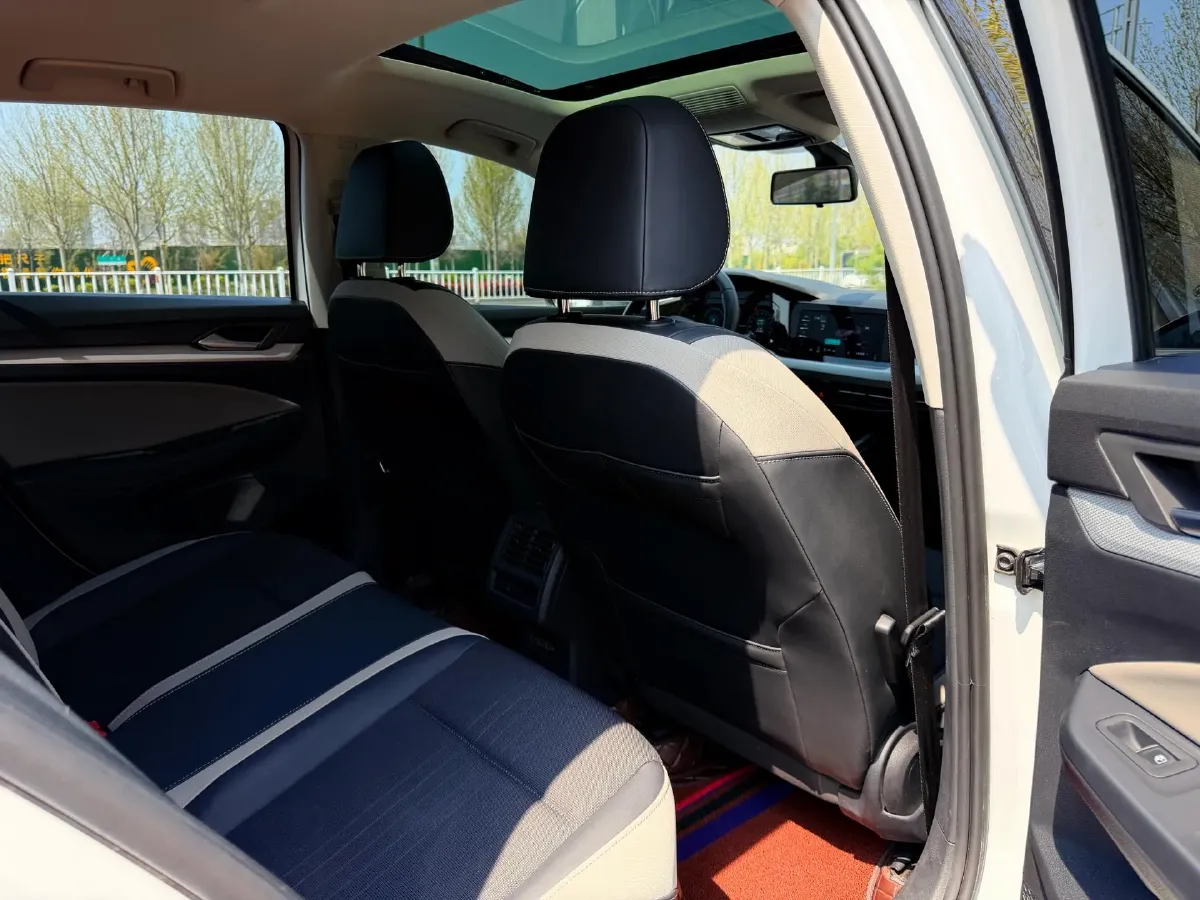 2021 Volkswagen Golf 1.4T 150HP L4 7DCT,autocango,china used car exporter,china ev exporter,chinese used car exporter,chinese used ev exporter