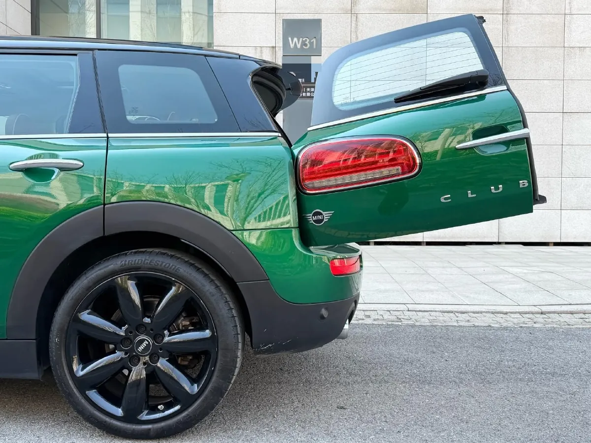 2021 MINI CLUBMAN 1.5T 136HP L3 7DCT,autocango,china used car exporter,china ev exporter,chinese used car exporter,chinese used ev exporter