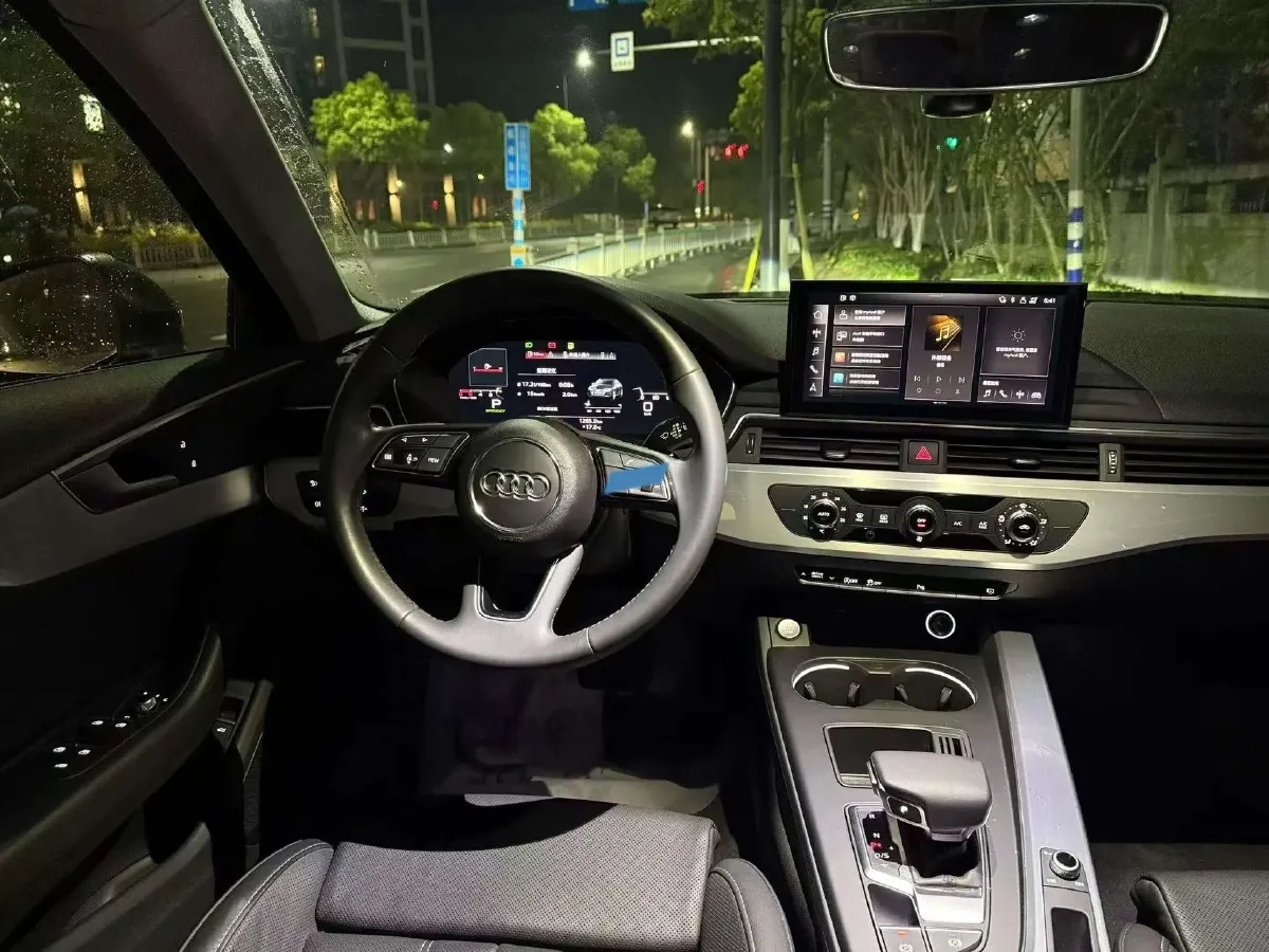 2020 Audi A4L 2.0T 190HP L4 7DCT,autocango,china used car exporter,china ev exporter,chinese used car exporter,chinese used ev exporter