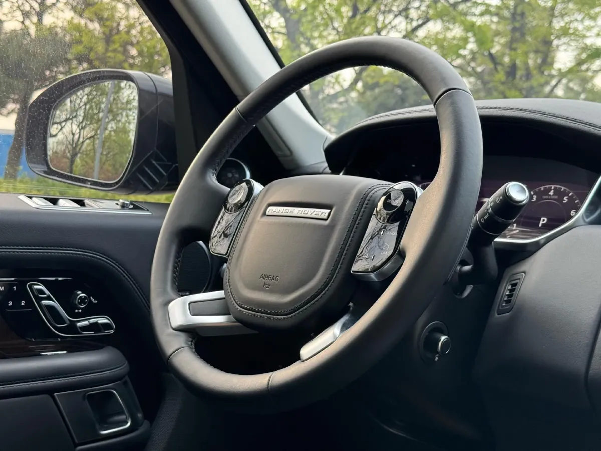 2021 Land Rover Range Rover 3.0T 400HP L6 8AT,autocango,china used car exporter,china ev exporter,chinese used car exporter,chinese used ev exporter