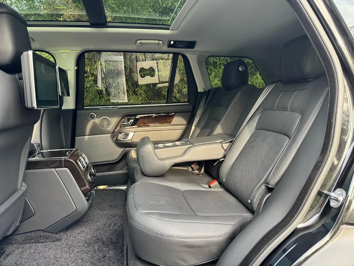 2021 Land Rover Range Rover 3.0T 400HP L6 8AT,autocango,china used car exporter,china ev exporter,chinese used car exporter,chinese used ev exporter