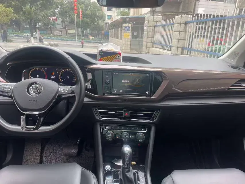 2019 Volkswagen Tharu 2.0T 186HP L4 7DCT,autocango,china used car exporter,china ev exporter,chinese used car exporter,chinese used ev exporter