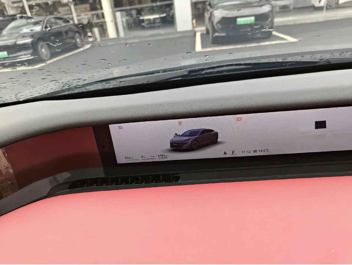 2025 Avatr 12 1.5T 156HP L4 REEV,autocango,china used car exporter,china ev exporter,chinese used car exporter,chinese used ev exporter