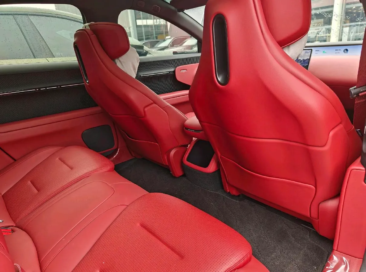 2025 Avatr 12 1.5T 156HP L4 REEV,autocango,china used car exporter,china ev exporter,chinese used car exporter,chinese used ev exporter