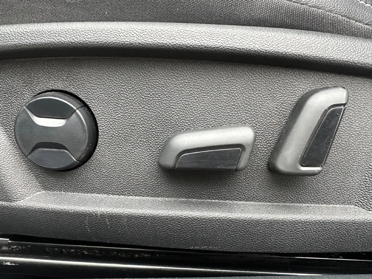 2021 Volkswagen Passat 1.4T 150HP L4 7DCT,autocango,china used car exporter,china ev exporter,chinese used car exporter,chinese used ev exporter