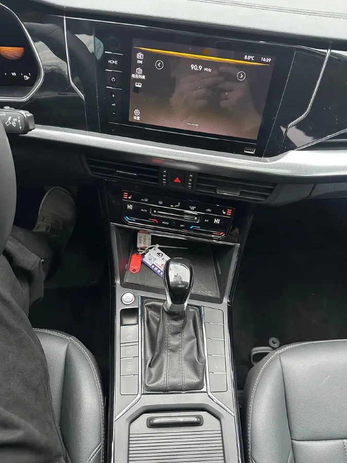 2021 Volkswagen Passat 1.4T 150HP L4 7DCT,autocango,china used car exporter,china ev exporter,chinese used car exporter,chinese used ev exporter