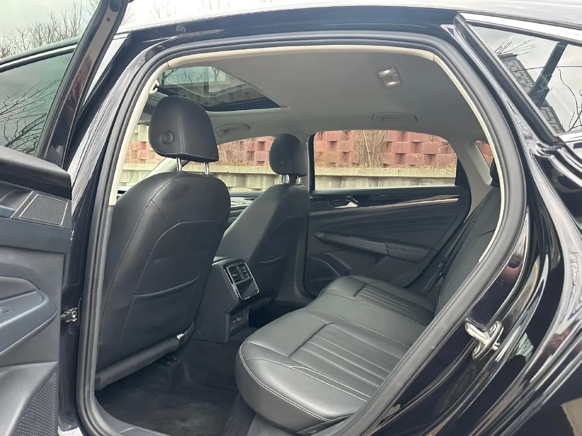 2021 Volkswagen Passat 1.4T 150HP L4 7DCT,autocango,china used car exporter,china ev exporter,chinese used car exporter,chinese used ev exporter