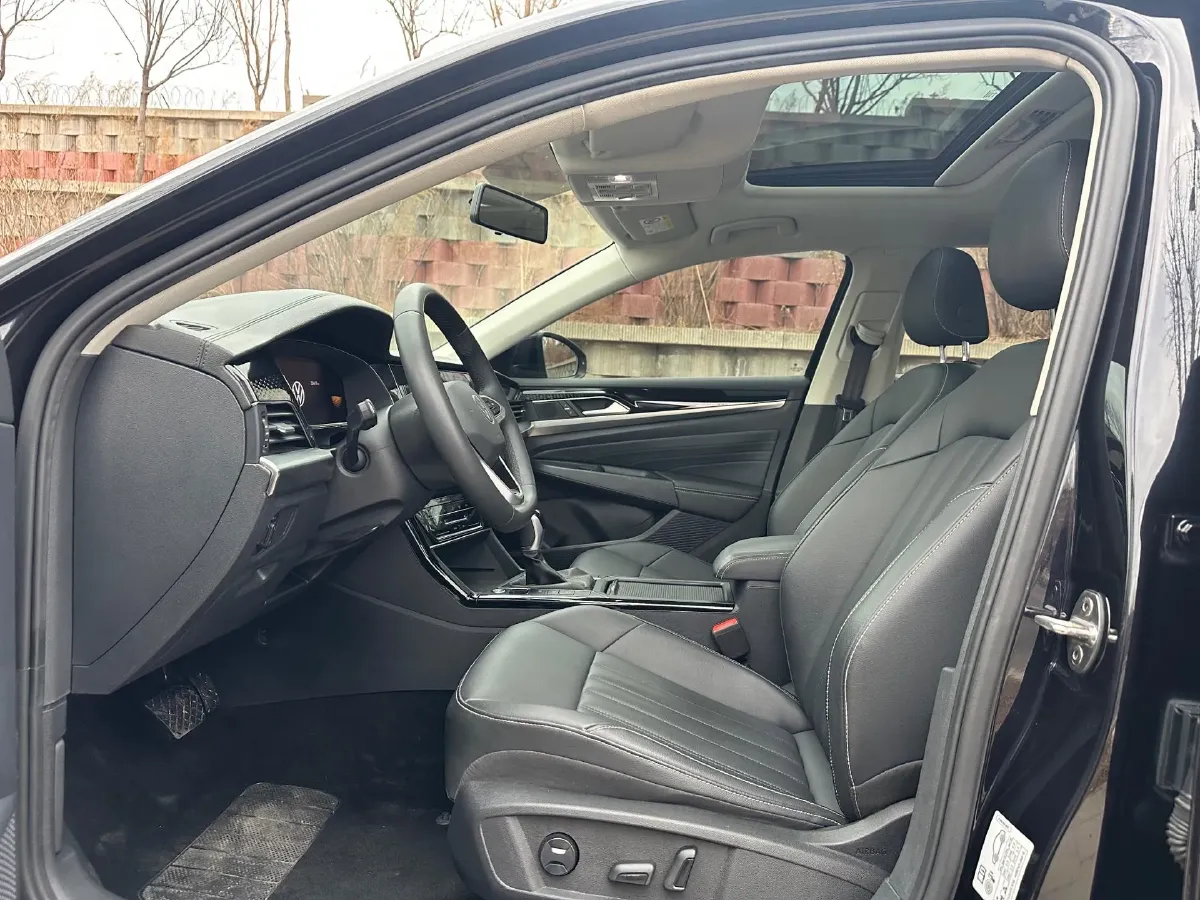 2021 Volkswagen Passat 1.4T 150HP L4 7DCT,autocango,china used car exporter,china ev exporter,chinese used car exporter,chinese used ev exporter