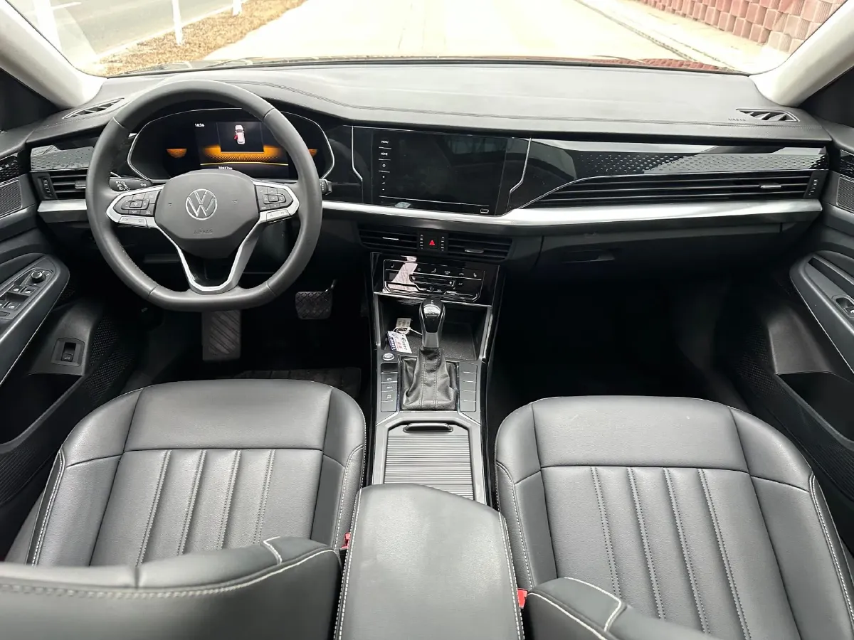 2021 Volkswagen Passat 1.4T 150HP L4 7DCT,autocango,china used car exporter,china ev exporter,chinese used car exporter,chinese used ev exporter