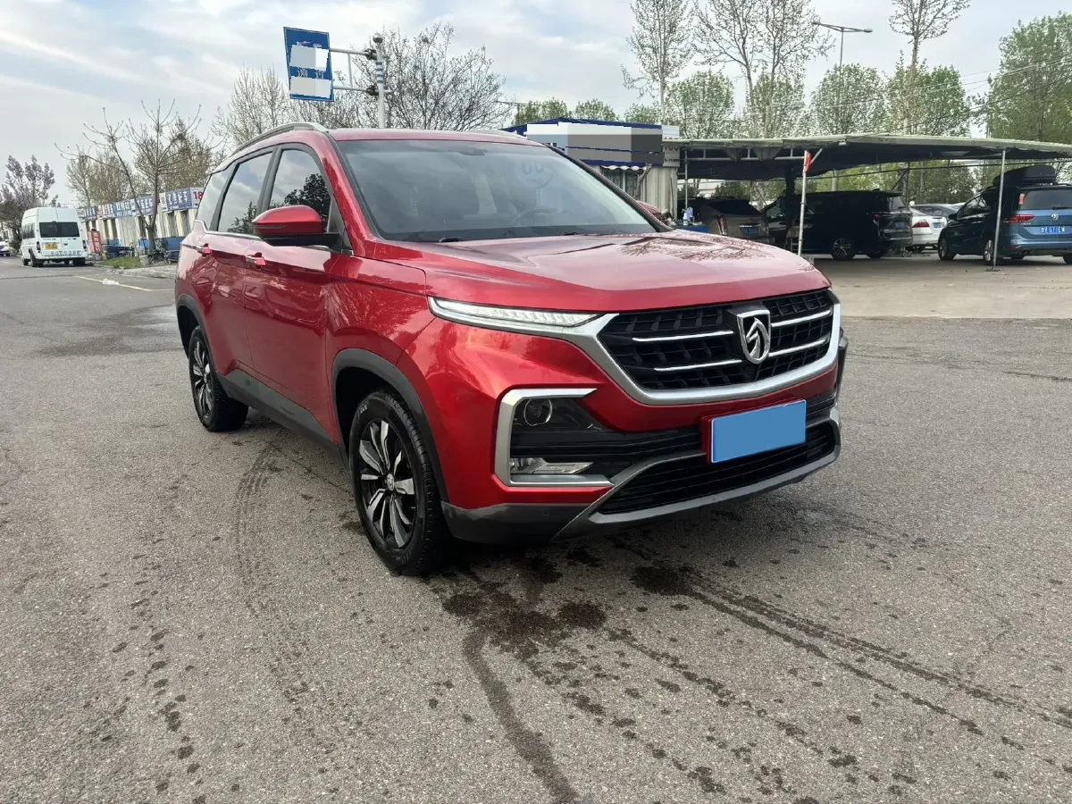 2018 BaoJun 530 1.5T 150HP L4 6DCT,autocango,china used car exporter,china ev exporter,chinese used car exporter,chinese used ev exporter
