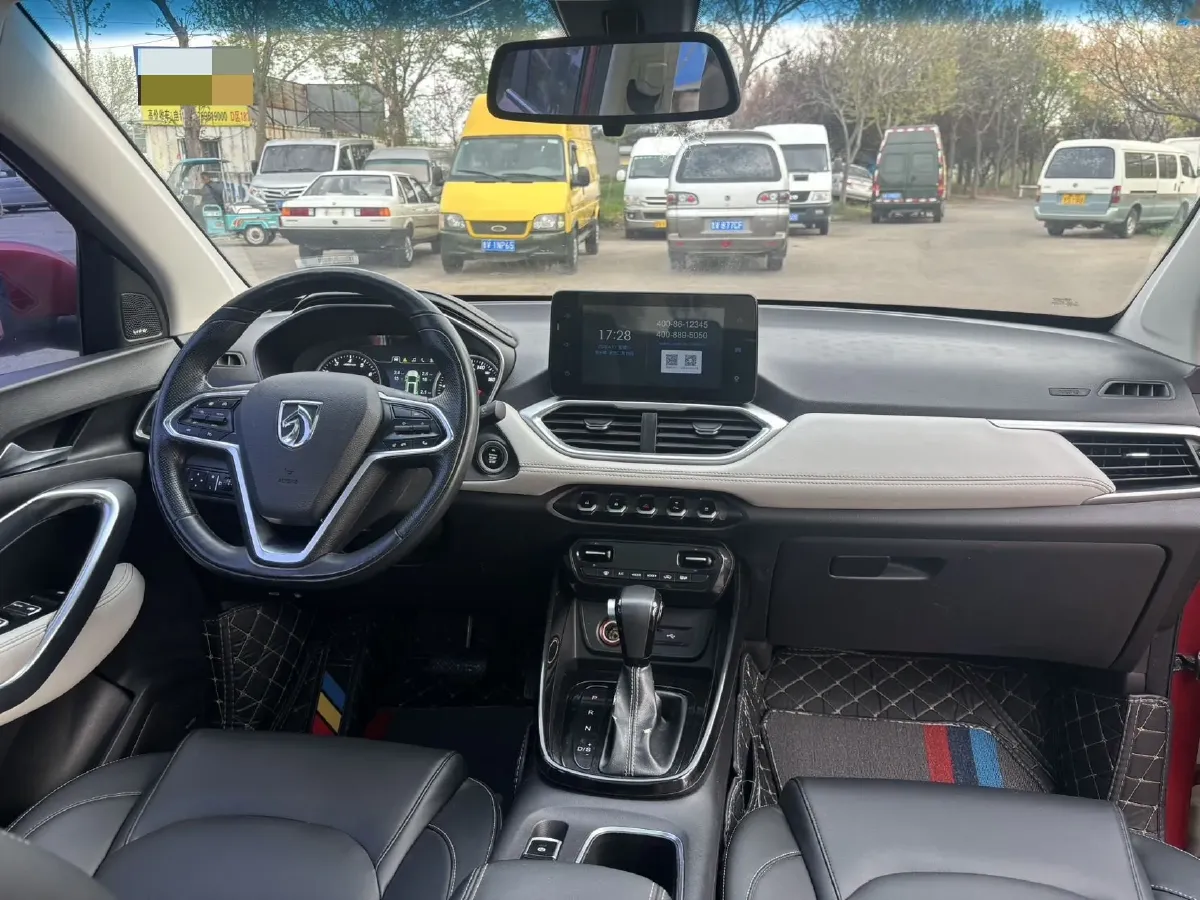 2018 BaoJun 530 1.5T 150HP L4 6DCT,autocango,china used car exporter,china ev exporter,chinese used car exporter,chinese used ev exporter