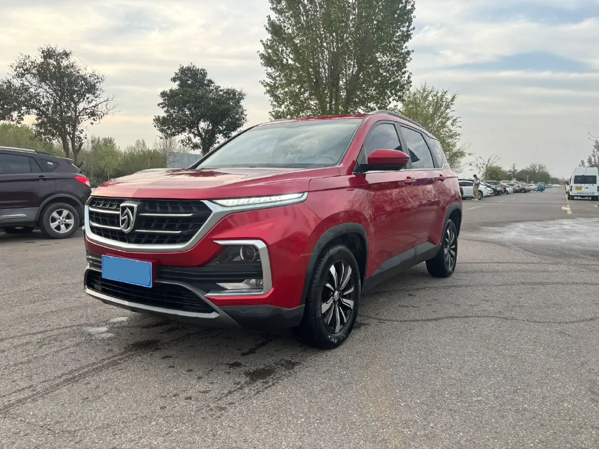 2018 BaoJun 530 1.5T 150HP L4 6DCT,autocango,china used car exporter,china ev exporter,chinese used car exporter,chinese used ev exporter