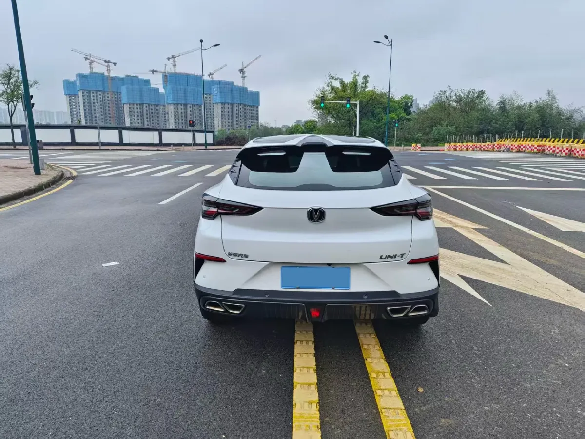 2022 ChangAn UNI-T 1.5T 188HP L4 7DCT,autocango,china used car exporter,china ev exporter,chinese used car exporter,chinese used ev exporter