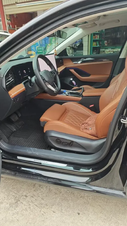 2024 Volkswagen Magotan 2.0T 220HP L4 7DCT,autocango,china used car exporter,china ev exporter,chinese used car exporter,chinese used ev exporter