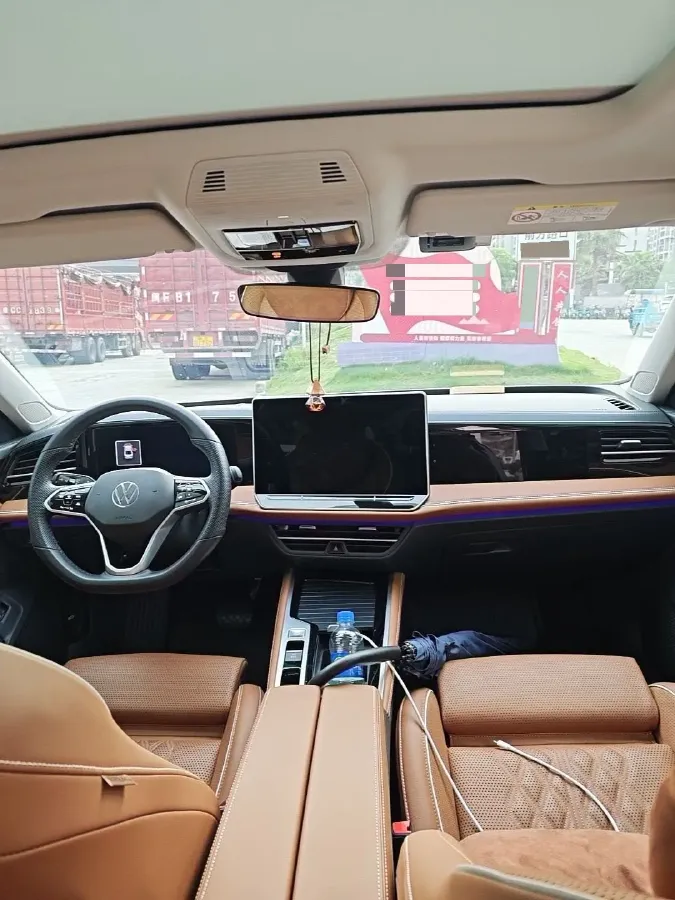 2024 Volkswagen Magotan 2.0T 220HP L4 7DCT,autocango,china used car exporter,china ev exporter,chinese used car exporter,chinese used ev exporter