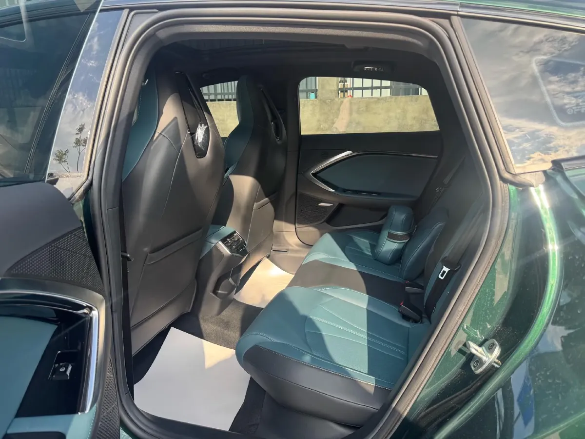 2023 MG 7 1.5T 188HP L4 7DCT,autocango,china used car exporter,china ev exporter,chinese used car exporter,chinese used ev exporter