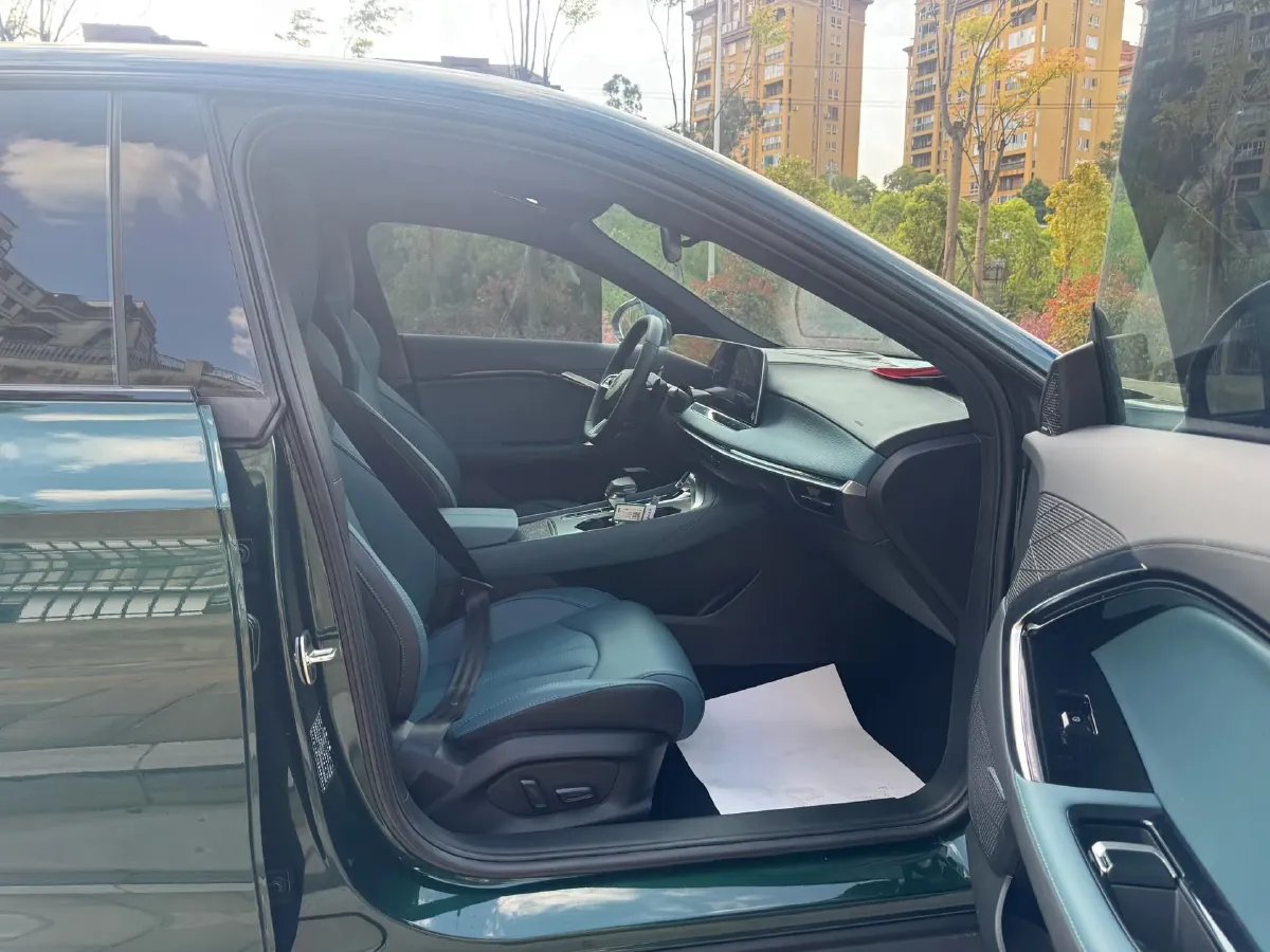 2023 MG 7 1.5T 188HP L4 7DCT,autocango,china used car exporter,china ev exporter,chinese used car exporter,chinese used ev exporter