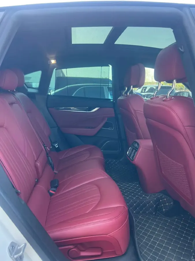 2021 Maserati Levante 3.0T 350HP V6 8AT,autocango,china used car exporter,china ev exporter,chinese used car exporter,chinese used ev exporter