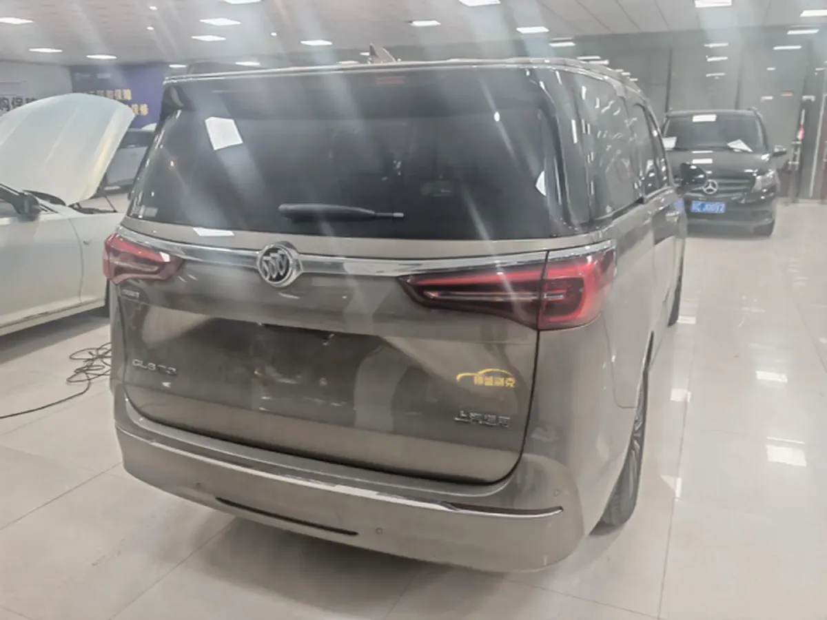 2021 Buick GL8 2.0T 237HP L4 9AT,autocango,china used car exporter,china ev exporter,chinese used car exporter,chinese used ev exporter