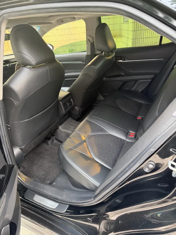 2019 Toyota Camry 2.5L 178HP L4 E-CVT Hybrid,autocango,china used car exporter,china ev exporter,chinese used car exporter,chinese used ev exporter