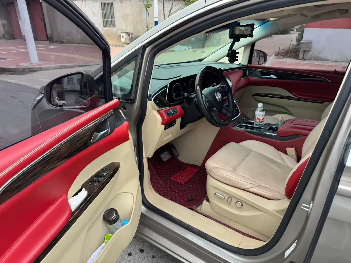 2022 Buick GL8 2.0T 237HP L4 9AT,autocango,china used car exporter,china ev exporter,chinese used car exporter,chinese used ev exporter