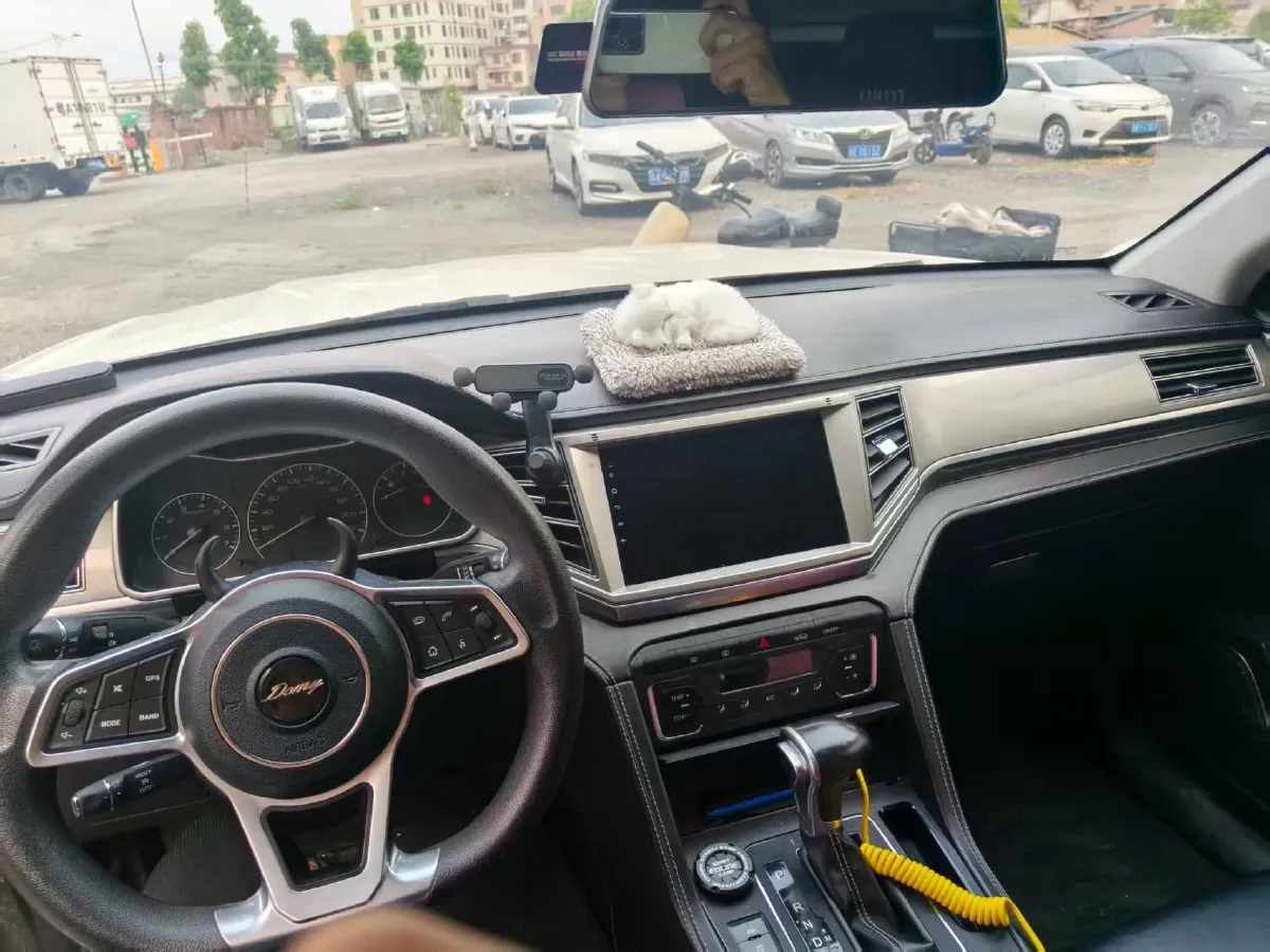 2017 Zotye Damy X7 1.8T 177HP L4 6DCT,autocango,china used car exporter,china ev exporter,chinese used car exporter,chinese used ev exporter