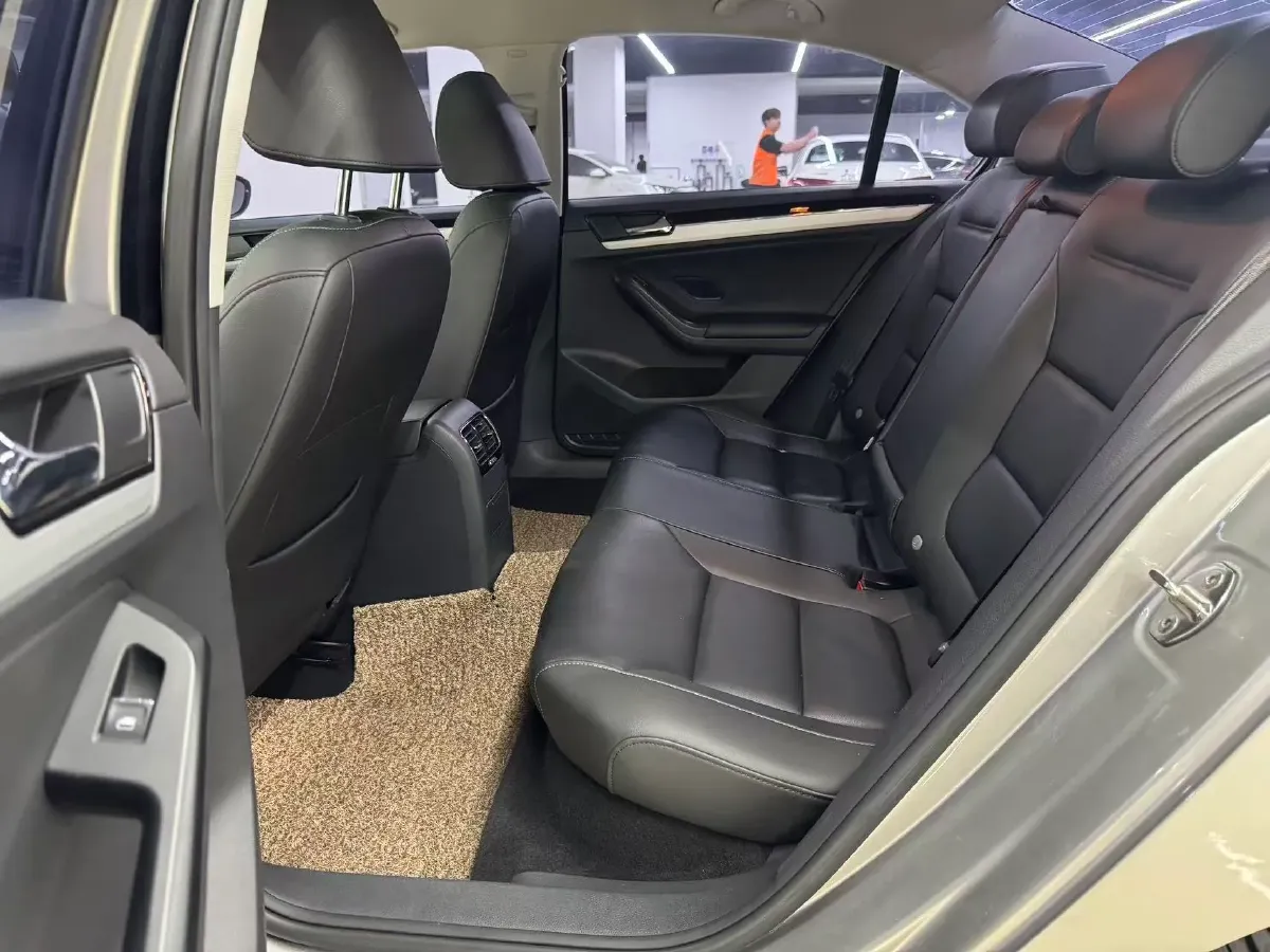 2018 JMC YuSheng S350 2.0T 141HP L4 6AT,autocango,china used car exporter,china ev exporter,chinese used car exporter,chinese used ev exporter